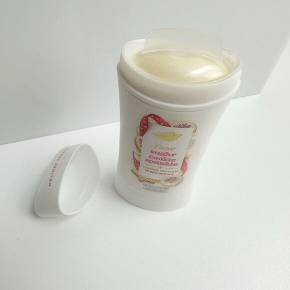 DOVE Limited Edition SUGAR COOKIE SPRINKLE HOLIDAY TREATS Deodorant Lot of 2 NEW - Picture 4 of 4